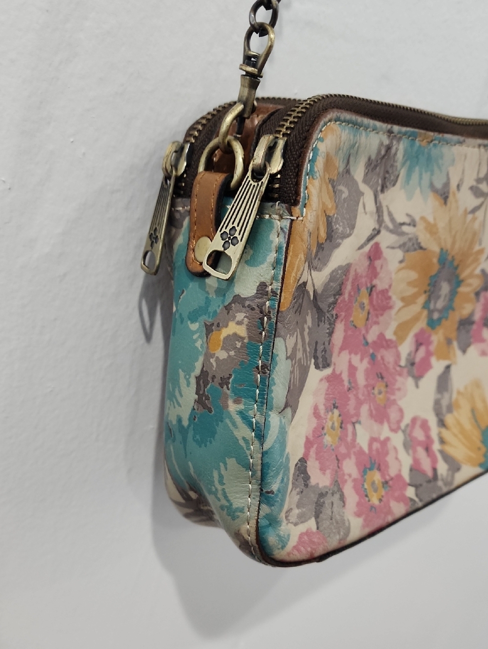 Patricia Nash Chambery Firsy Bloom Crossbody Bag - Picture 4 of 14